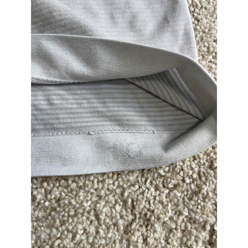 Lululemon Women's Swiftly Tech Short Sleeve Crew 2.0 Grey Active Top Size 10 - Picture 8 of 10